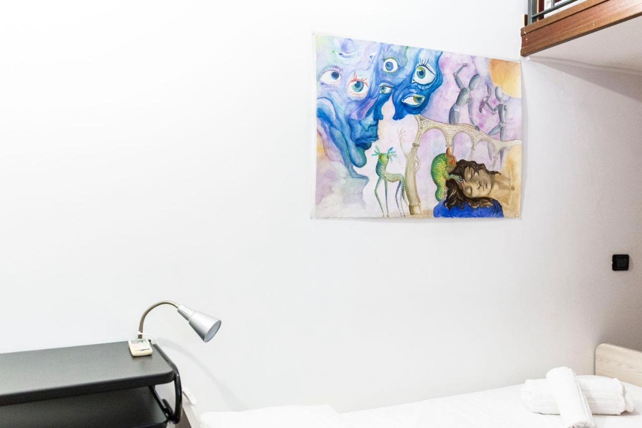 Extensive Terrace Navigli Toy Artistic Apartment ミラノ エクステリア 写真
