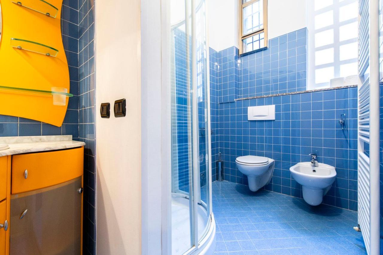 Extensive Terrace Navigli Toy Artistic Apartment ミラノ エクステリア 写真