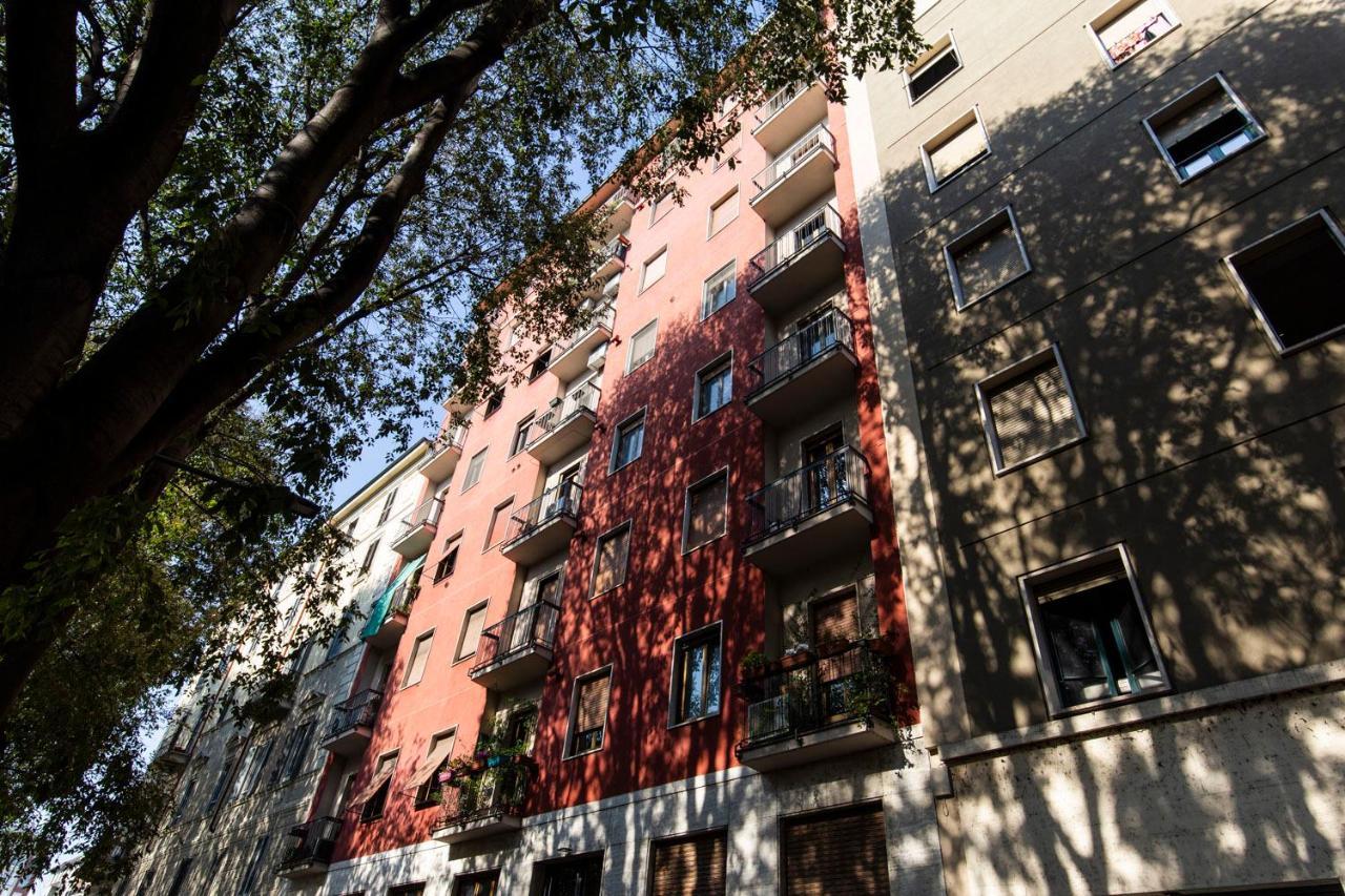 Extensive Terrace Navigli Toy Artistic Apartment ミラノ エクステリア 写真